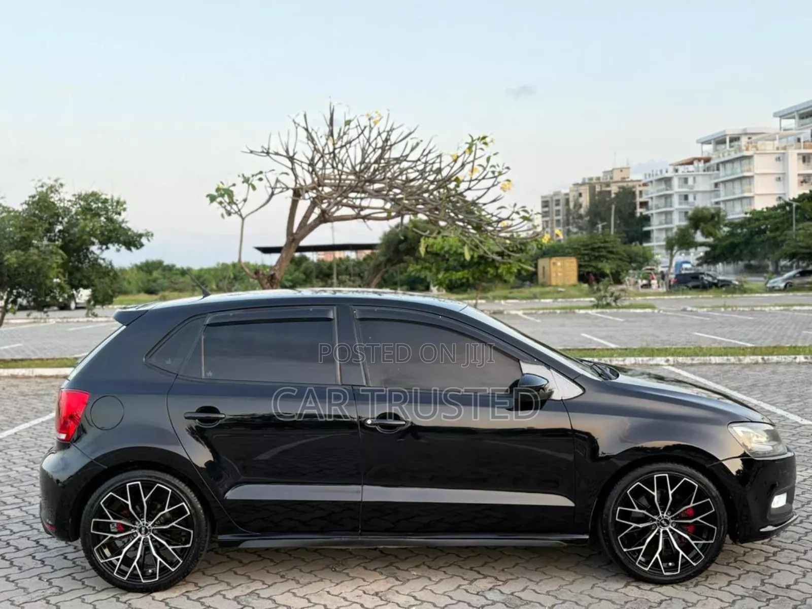 Volkswagen Golf GTI 2012 Black