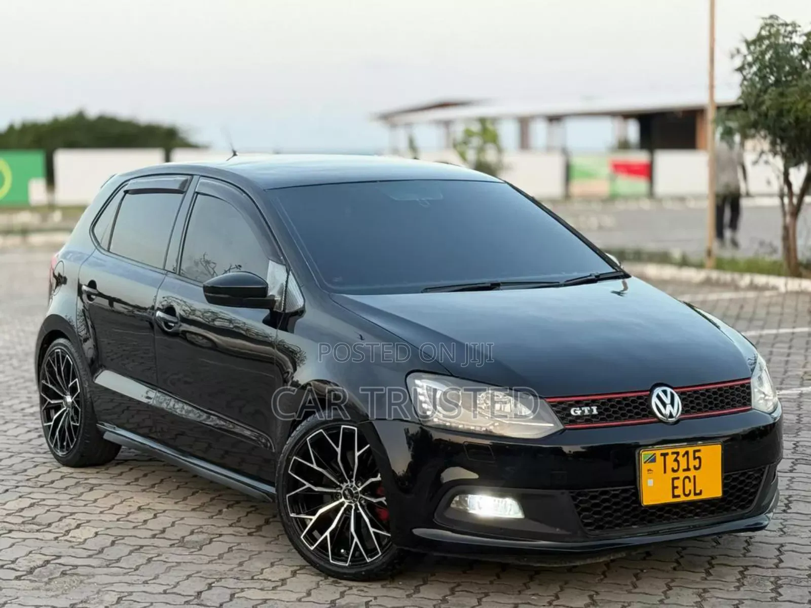 Volkswagen Golf GTI 2012 Black