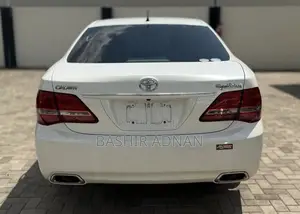 Toyota Crown 2010 White