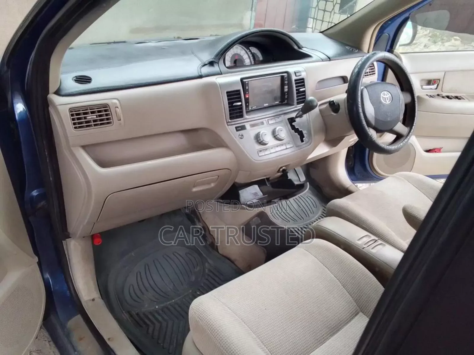 Toyota Raum 1.5 AWD 2004 Blue