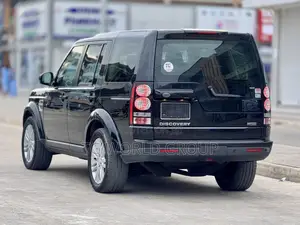 Land Rover Discovery 2016 Black