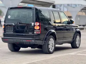 Land Rover Discovery 2016 Black