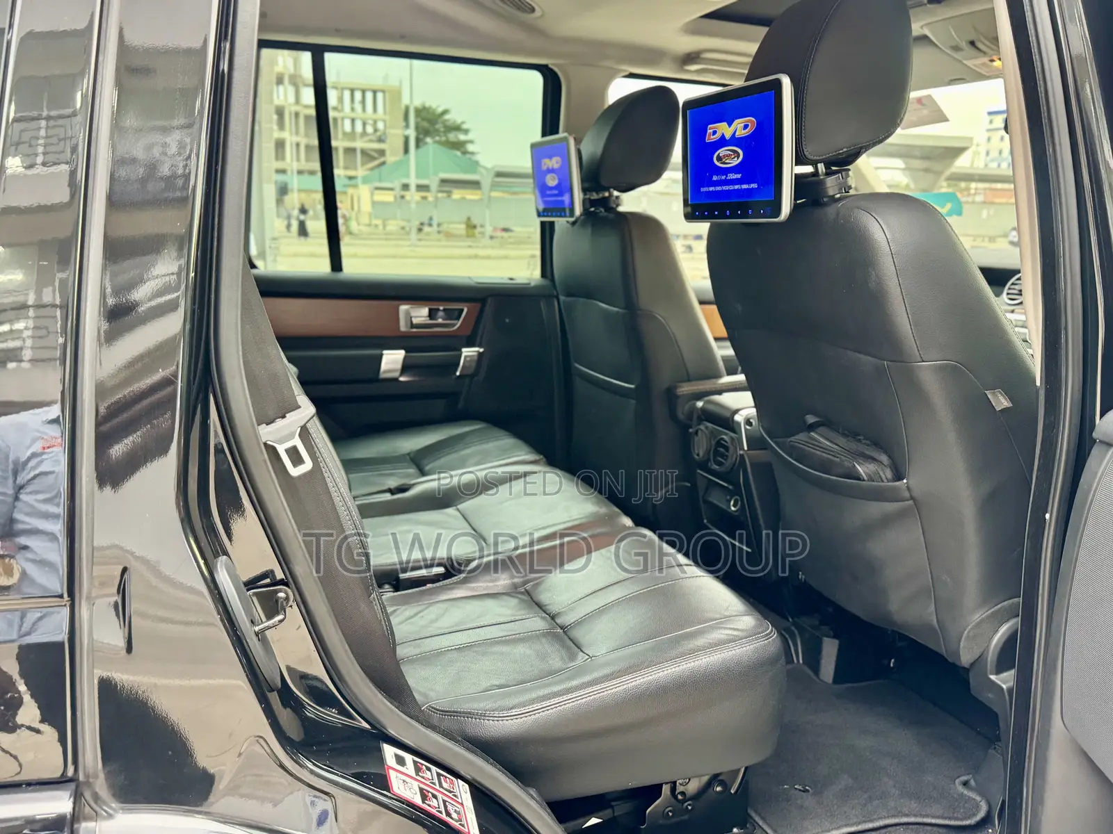 Land Rover Discovery 2016 Black