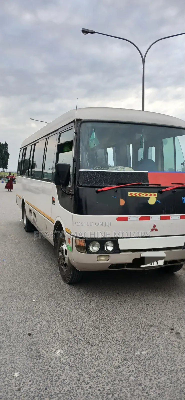 Mitsubishi Fuso Rosa 2000 Brown