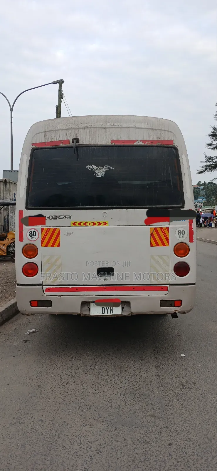 Mitsubishi Fuso Rosa 2000 Brown