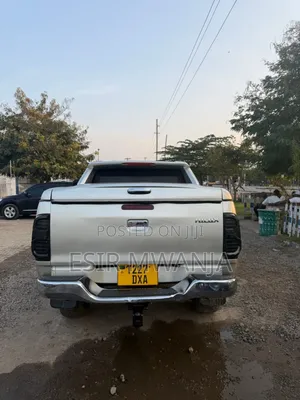 Toyota Hilux 2007 Silver
