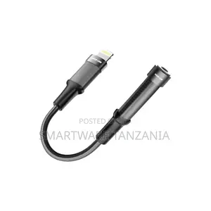 Green Lion Earphone Adapter Lightning to 3.5 Aux 12cm - Black