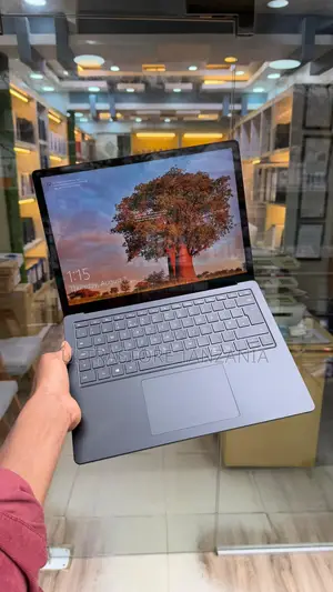 New Laptop Microsoft Surface Laptop 3 8GB Intel Core I5 SSD 256GB