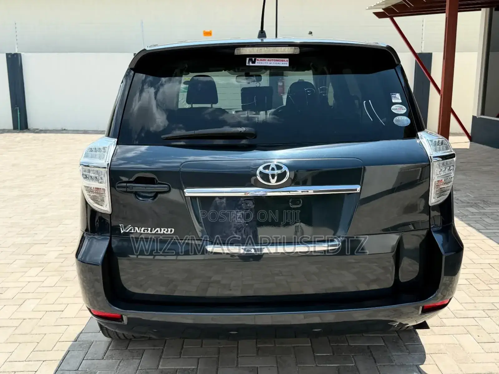 Toyota Vanguard 2012 Green