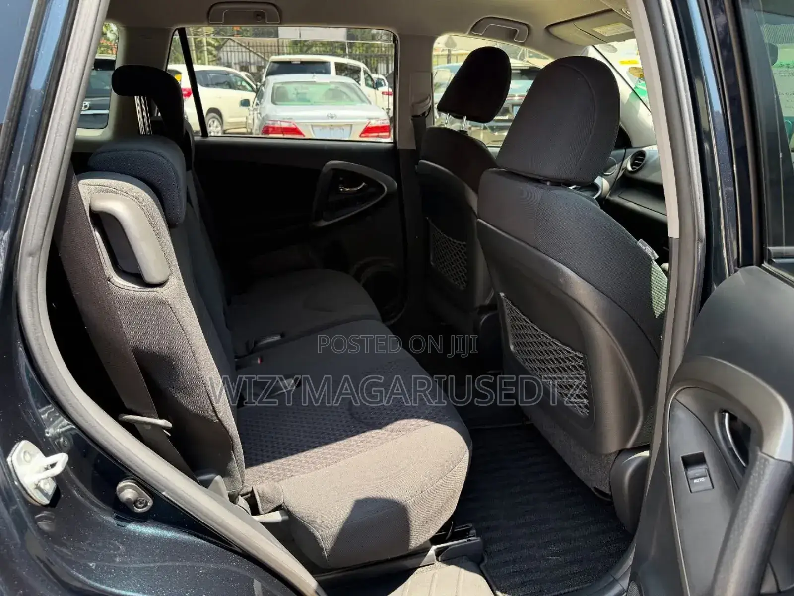 Toyota Vanguard 2012 Green