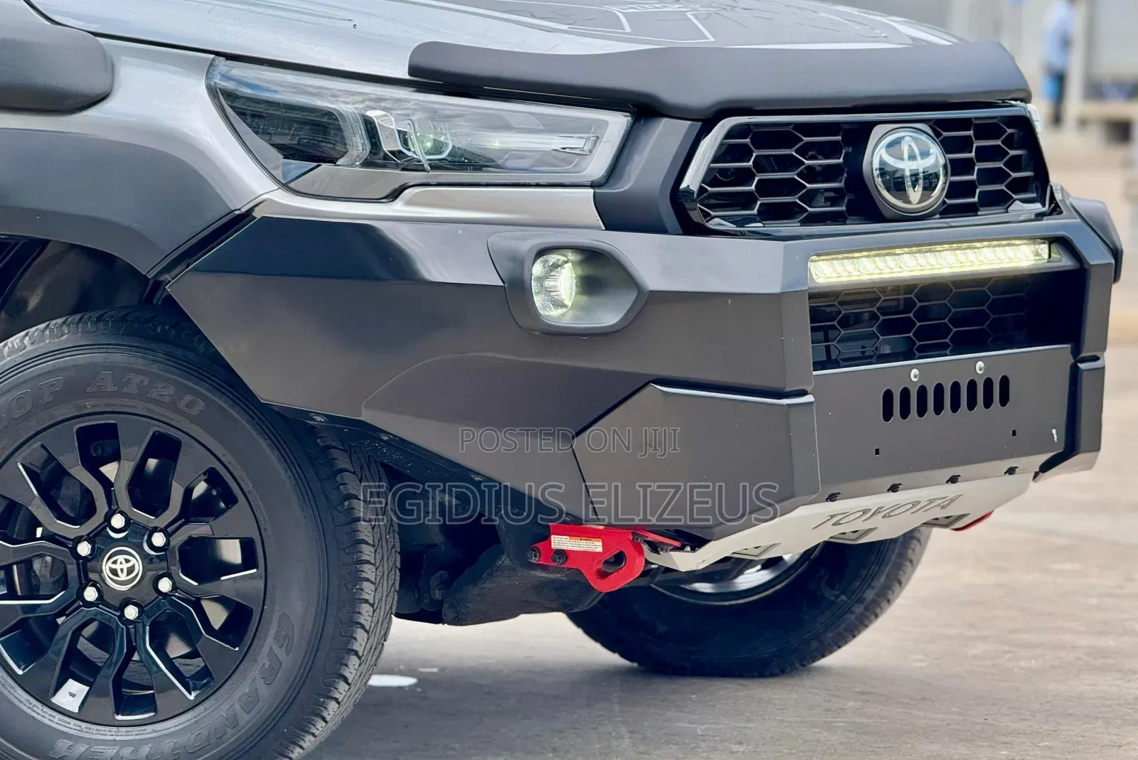 Toyota Hilux 2022 Gray