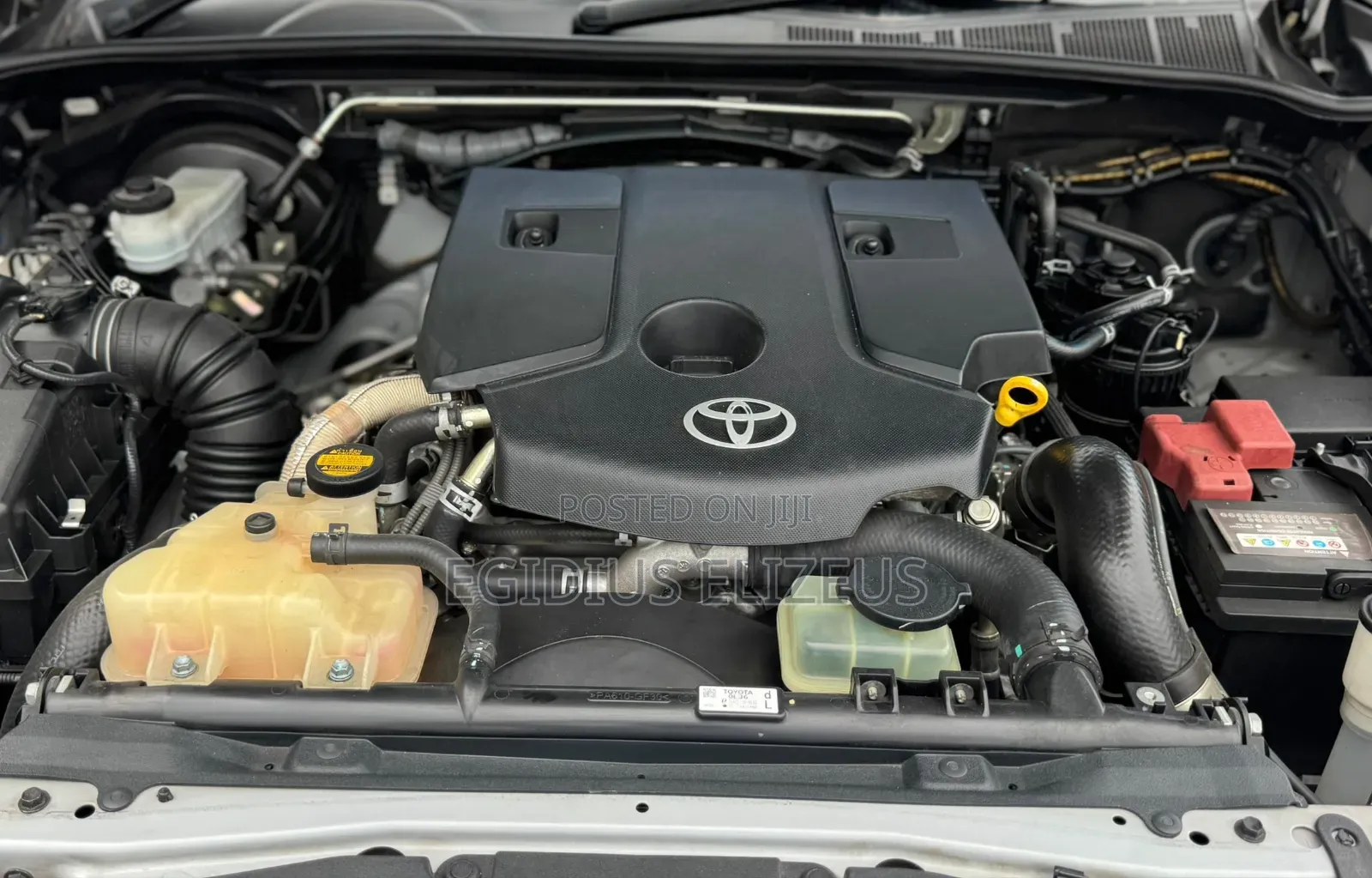Toyota Hilux 2022 Gray