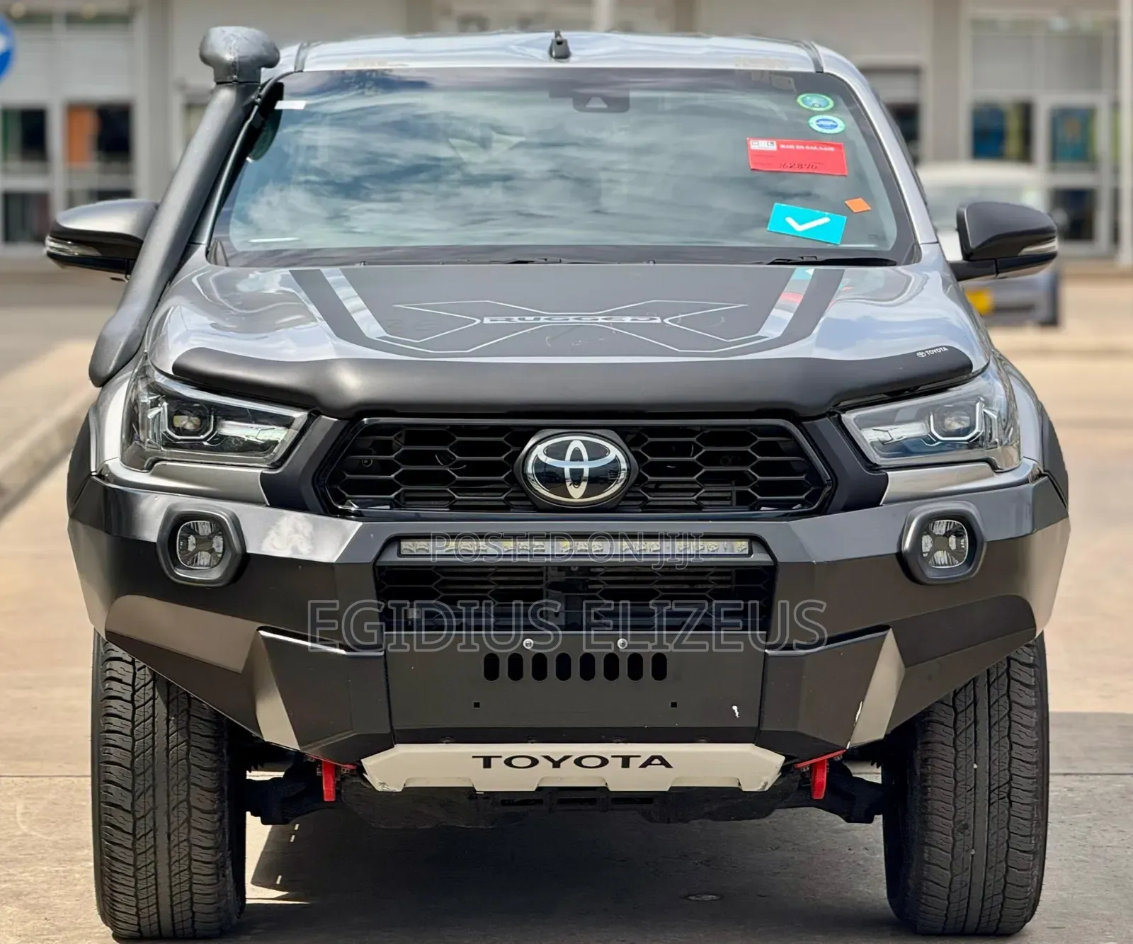 Toyota Hilux 2022 Gray