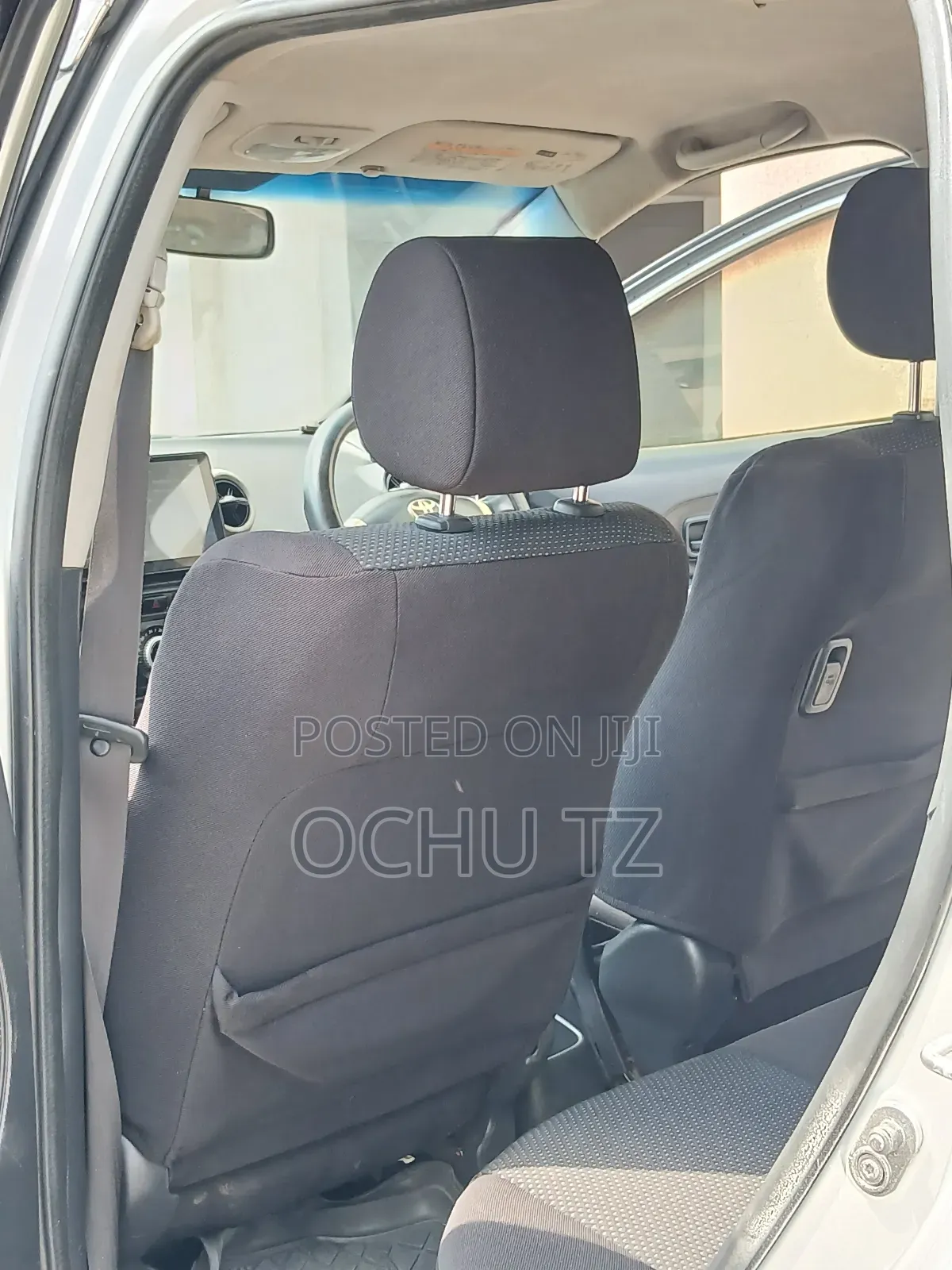 Toyota IST 2004 Silver