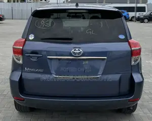 Toyota Vanguard 2013 Blue