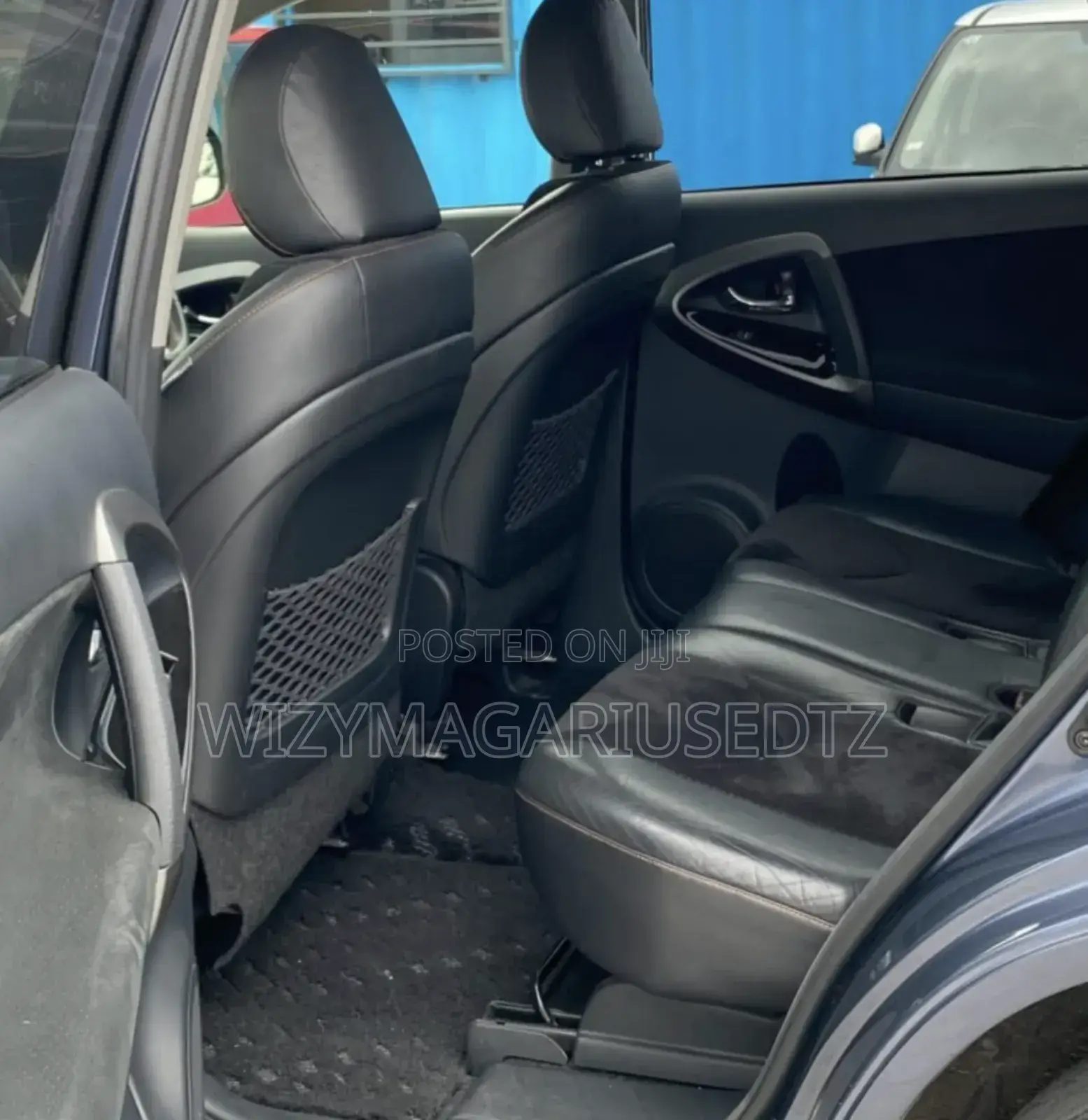 Toyota Vanguard 2013 Blue