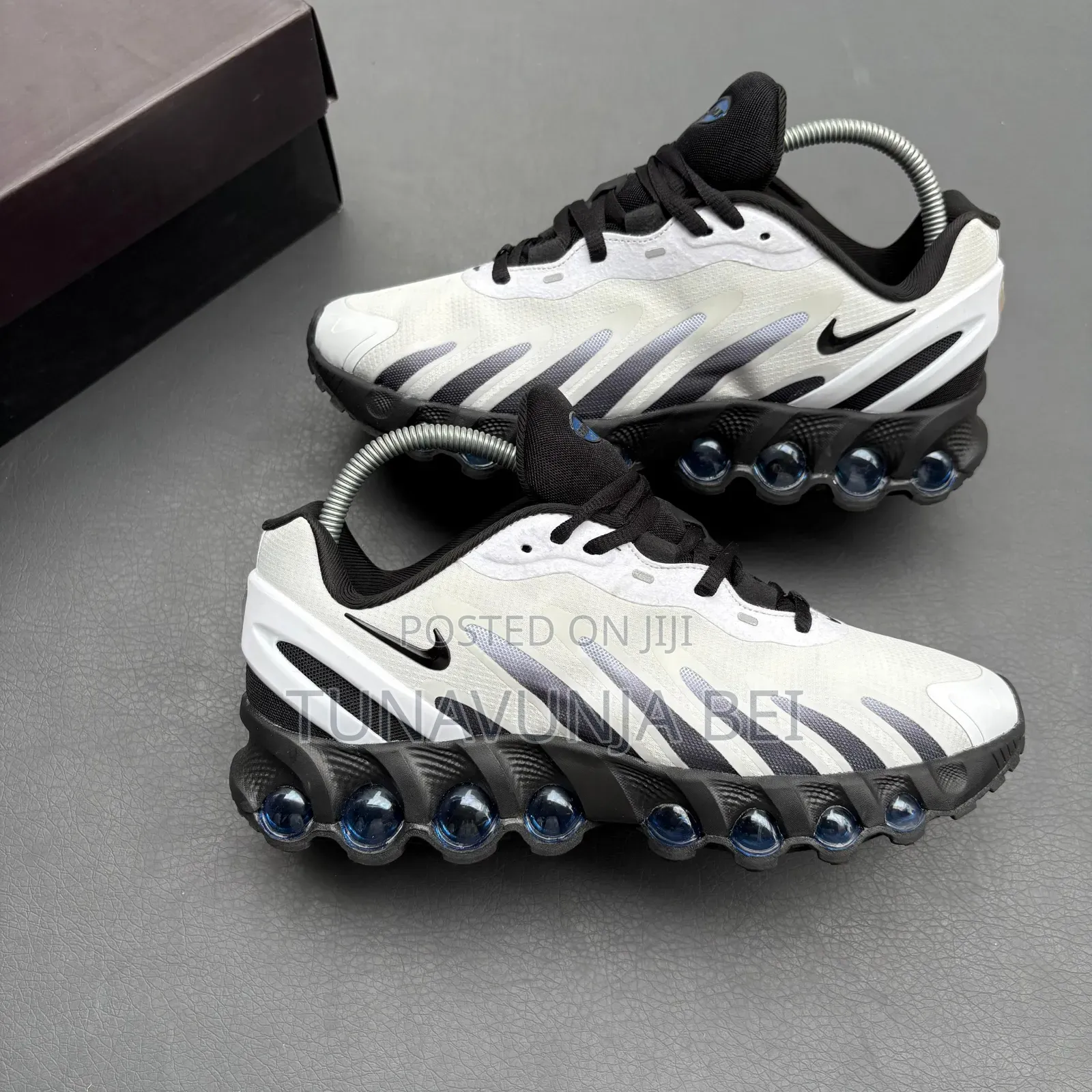 Nike Dn 8 Sneakers 