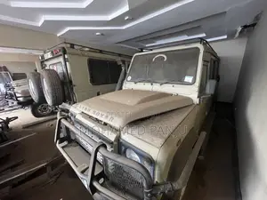 Land Rover Defender 110 2.5 TD5 2007 Beige