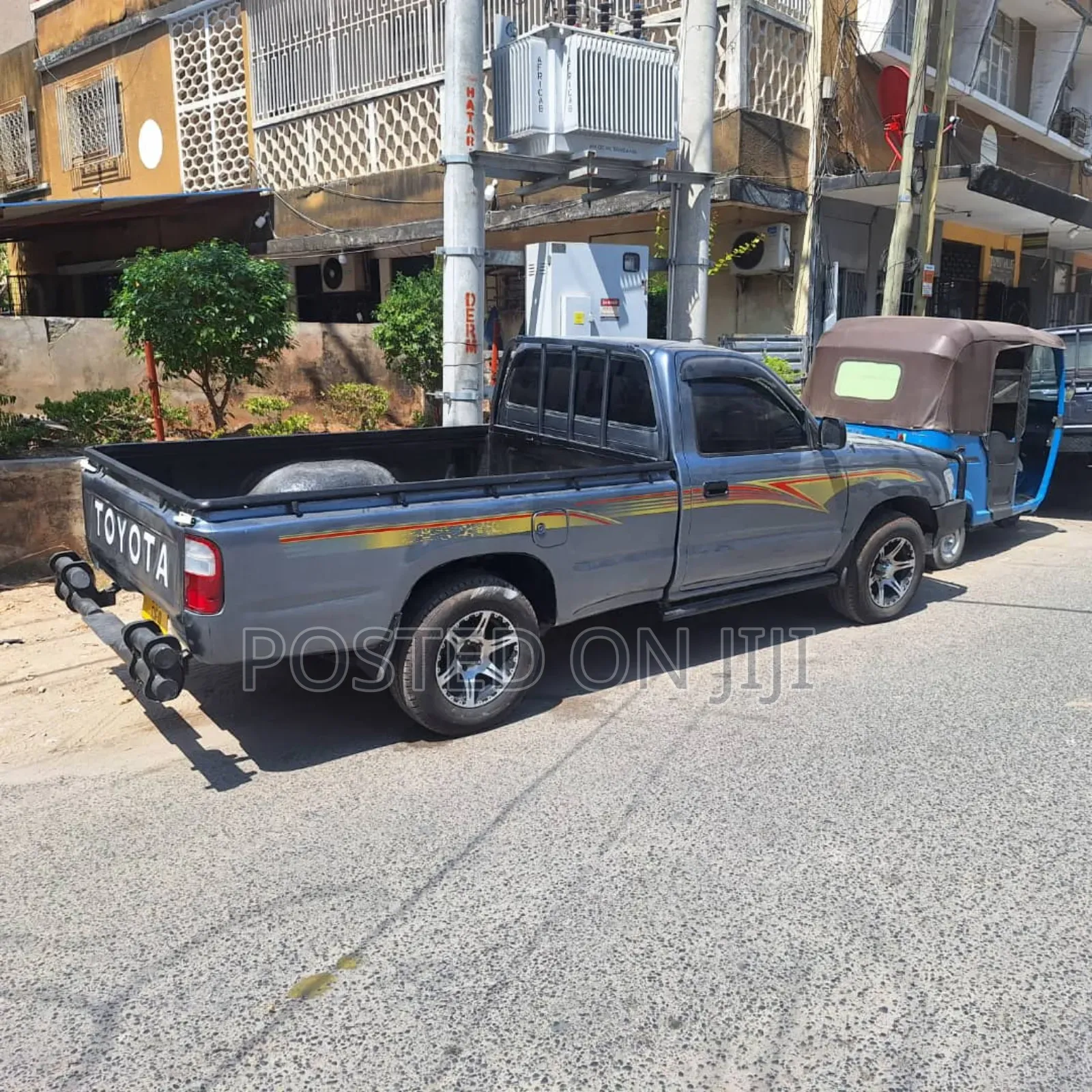 Toyota Hilux 2002 Gray