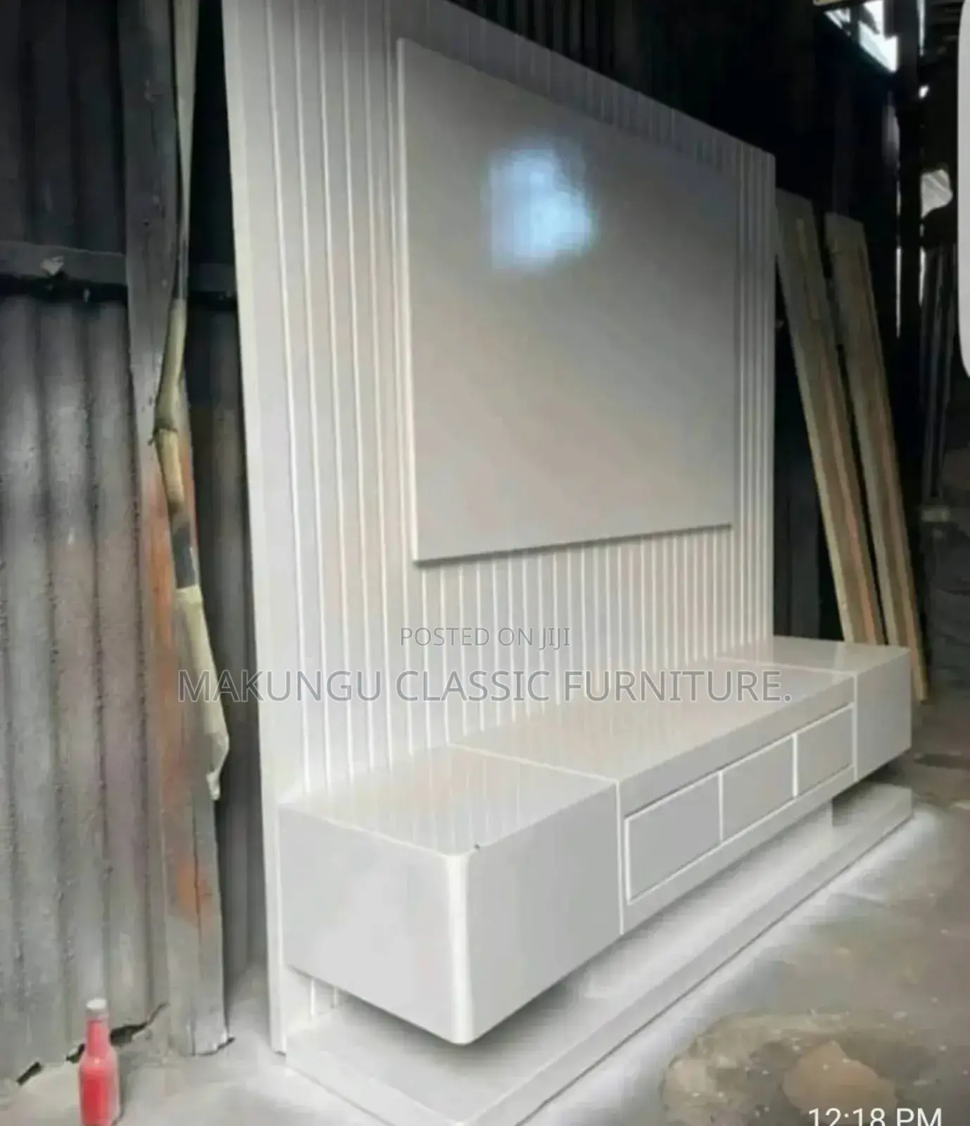 Tv Showcase Na Wall Unit Iliyo Tayari
