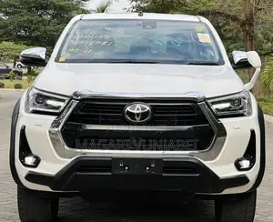 Toyota Hilux 2020 Off white