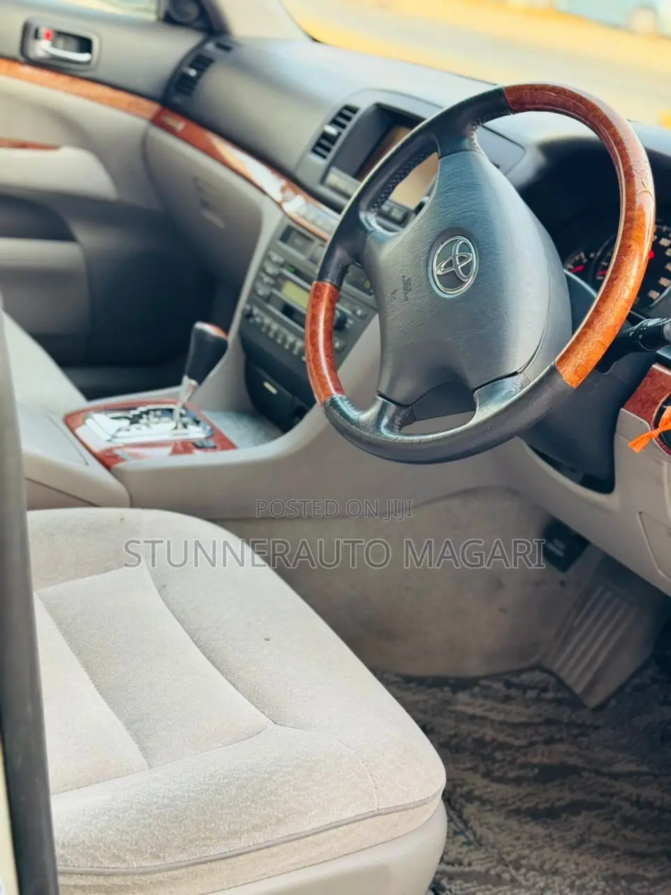 Toyota Mark II 2004 Beige