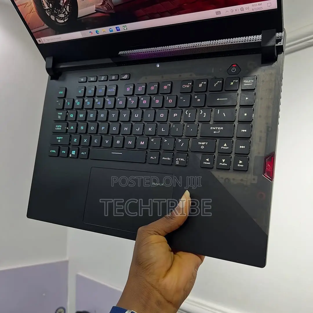 Laptop Asus ROG Strix G17 16GB AMD Ryzen 9 SSD 1T