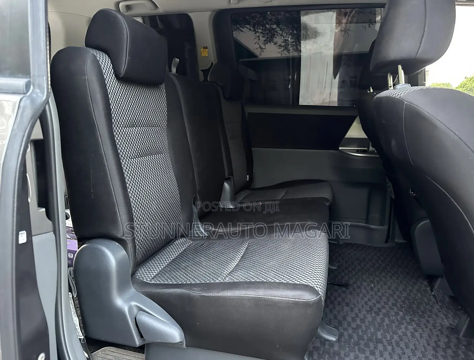 Toyota Noah 2008 Gray