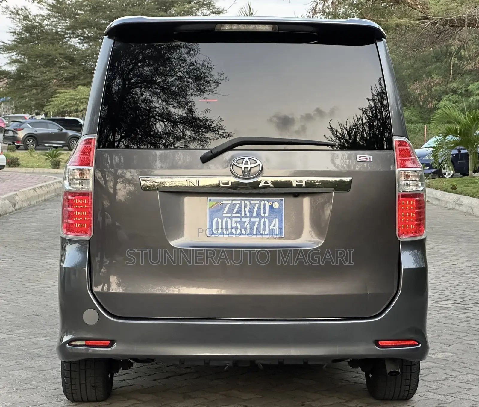 Toyota Noah 2008 Gray