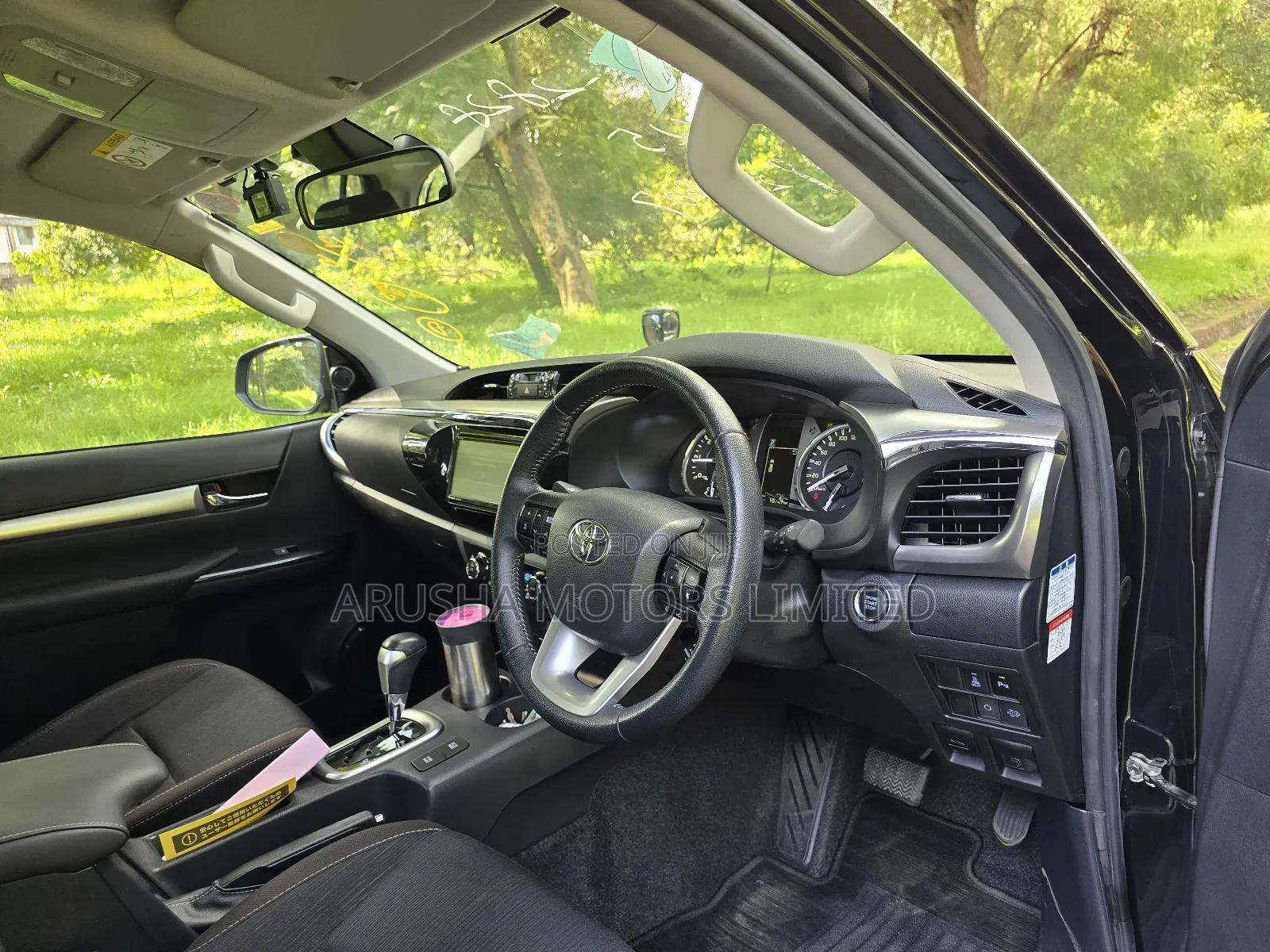 Toyota Hilux 2021 Black