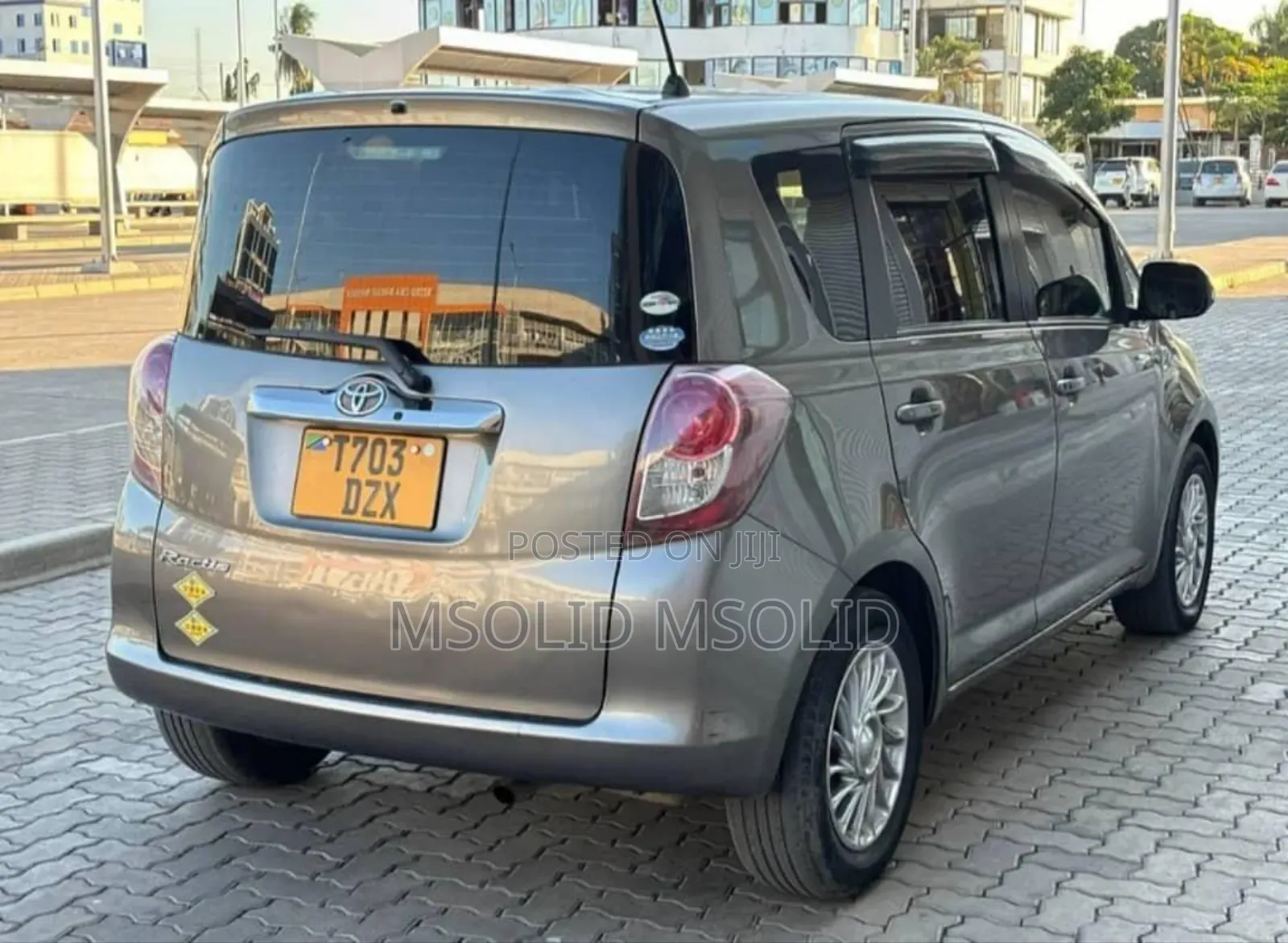 Toyota Ractis 2006 Gray