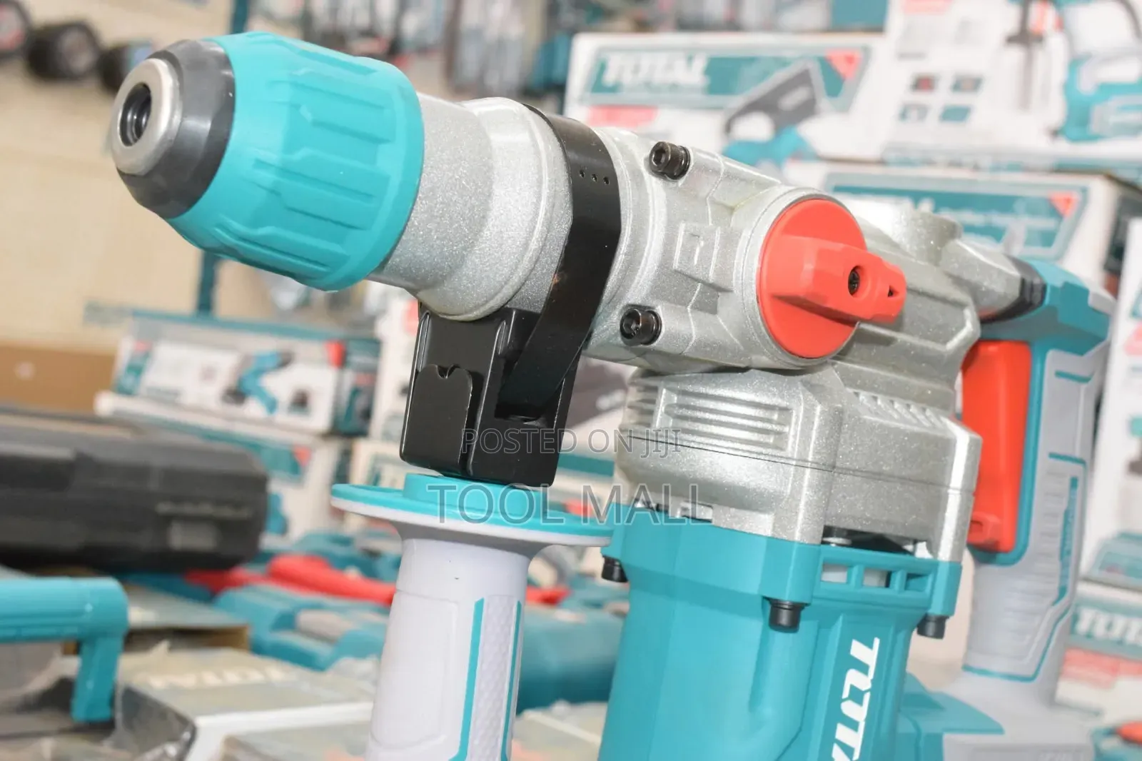 Total Cordless Rotary Hammer Trhli202882