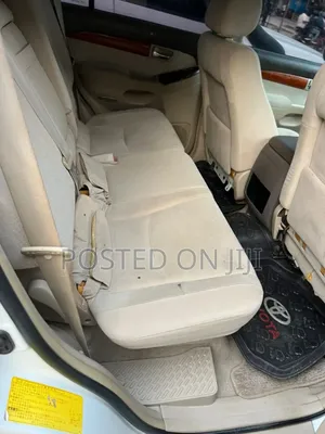 Toyota Land Cruiser 2005 White