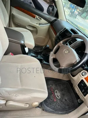 Toyota Land Cruiser 2005 White