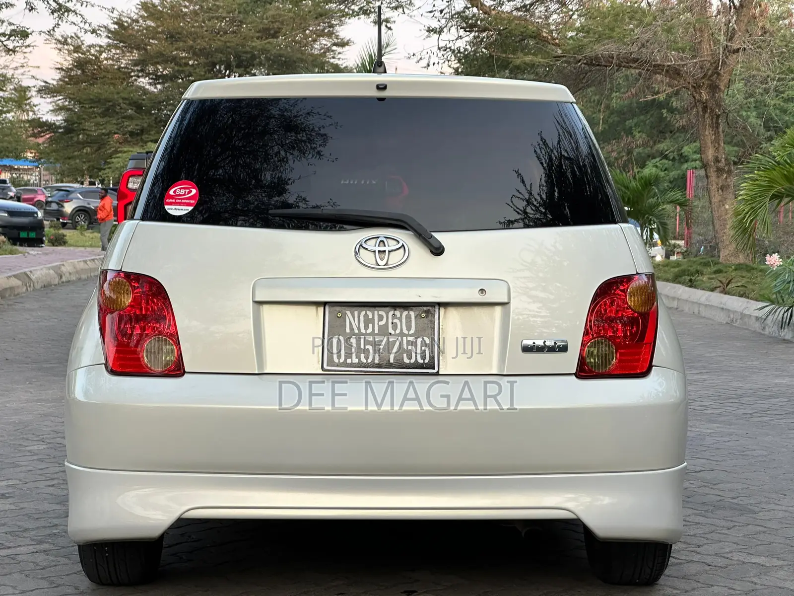 Toyota IST 2005 White