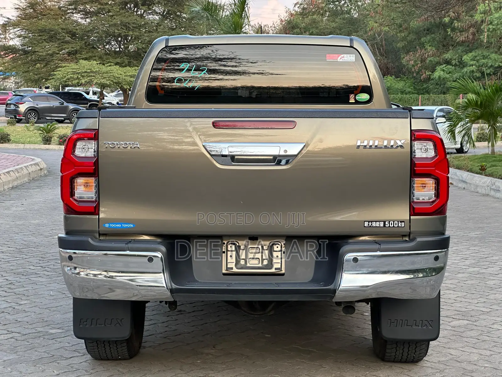 Toyota Hilux 2021 Green