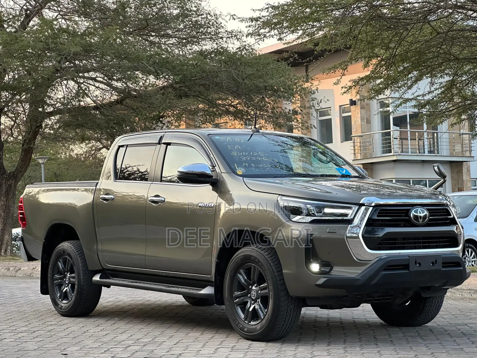 Toyota Hilux 2021 Green