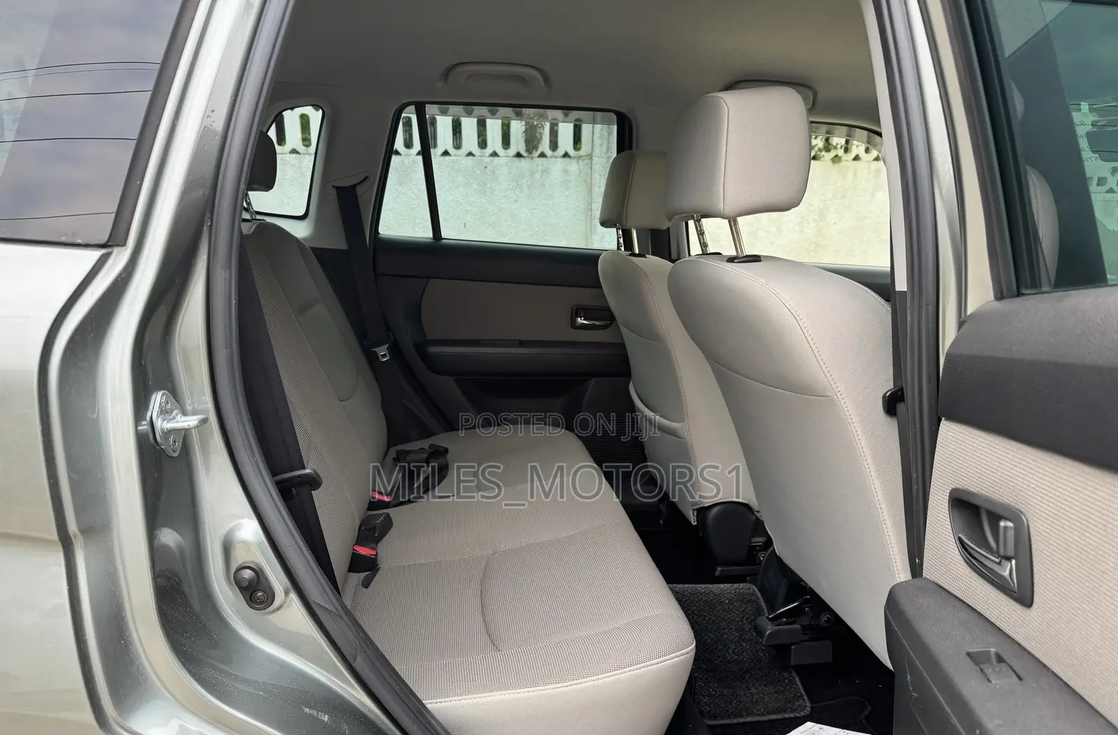 Mazda Verisa 2005 Gray