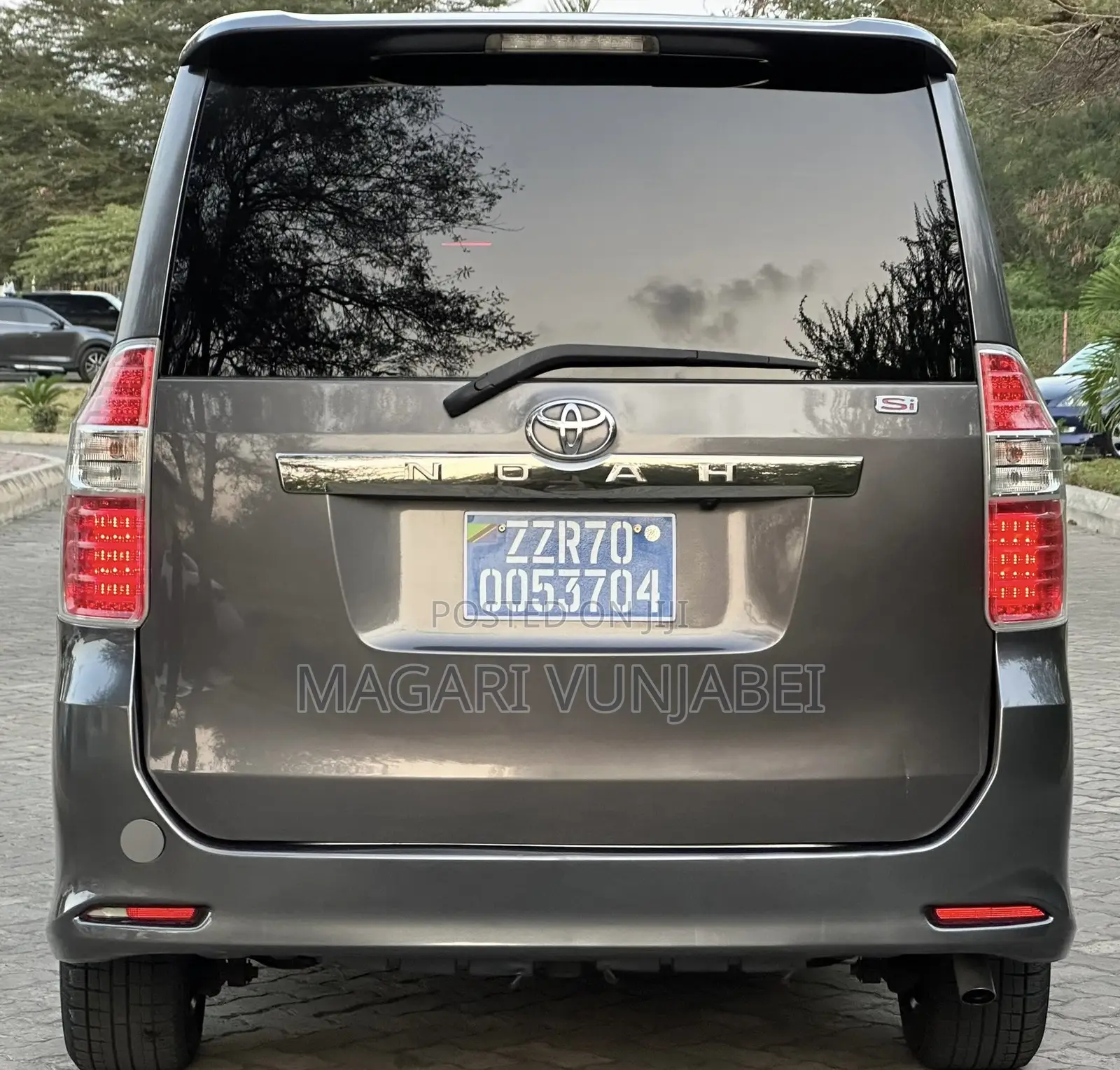 Toyota Noah 2008 Gray