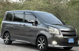 Toyota Noah 2008 Gray