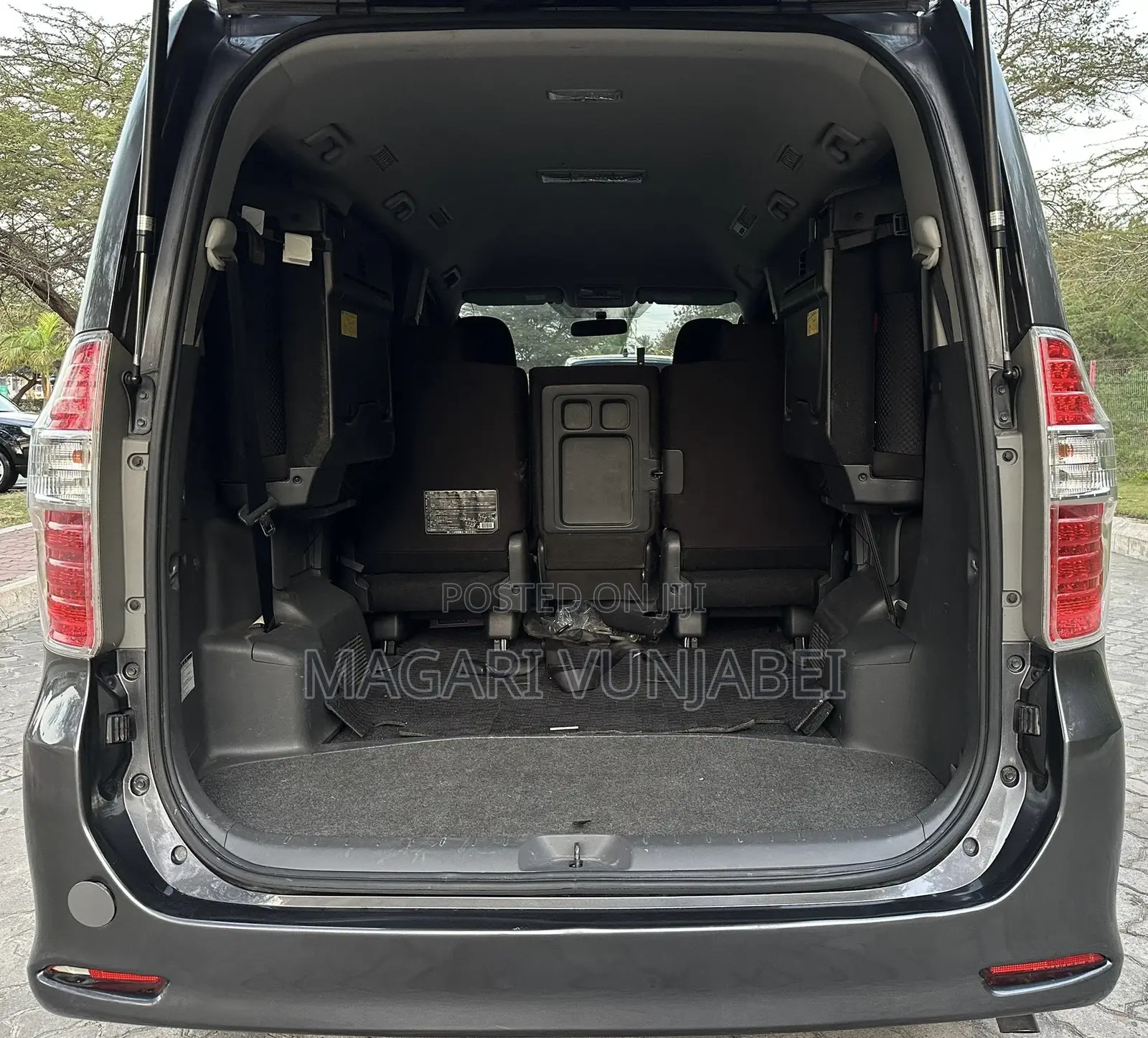 Toyota Noah 2008 Gray