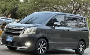 Toyota Noah 2008 Gray