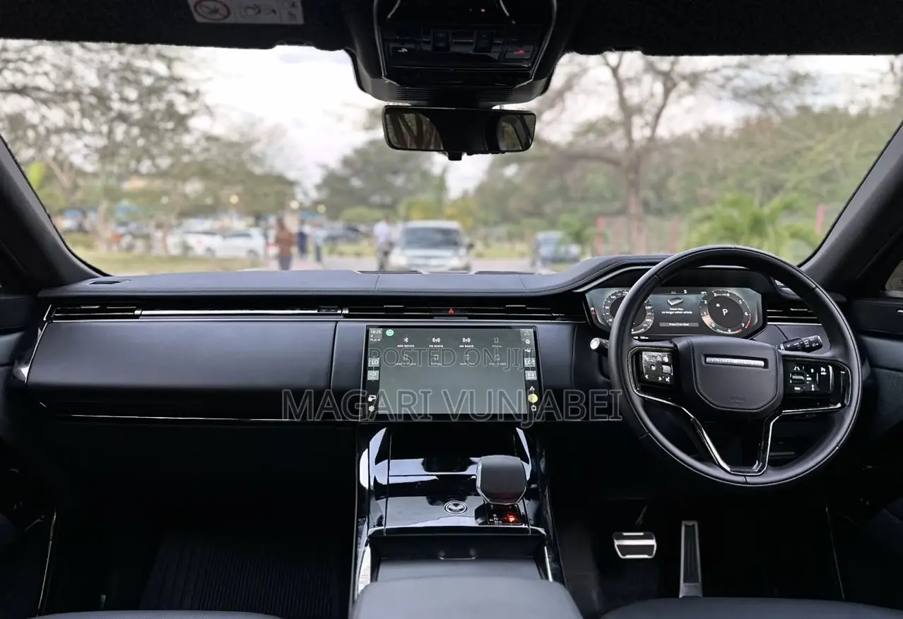 Land Rover Range Rover Sport 2025 Gray
