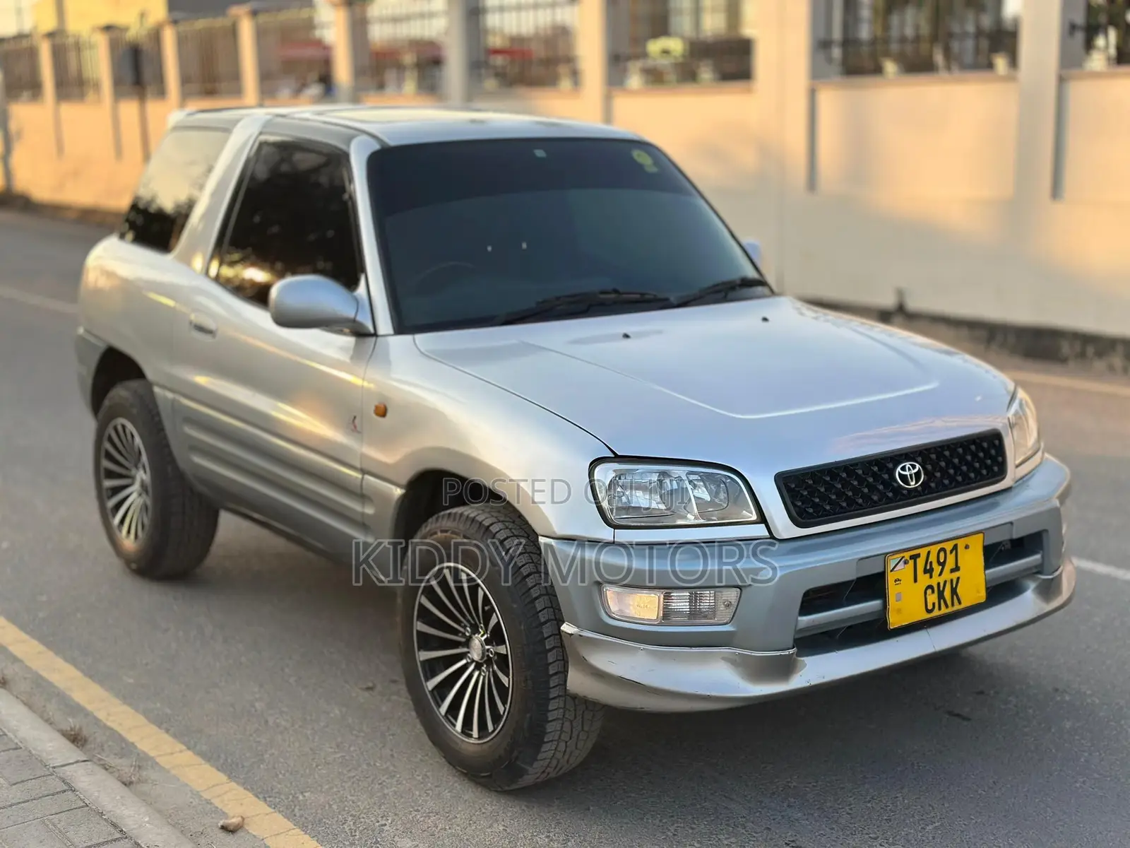 Toyota RAV4 1999 Silver