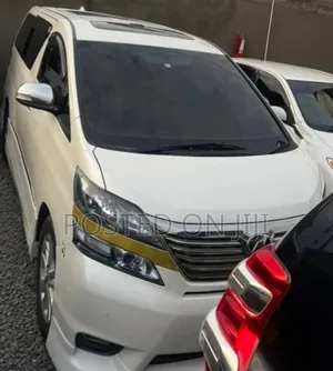 Toyota Vellfire 2008 White