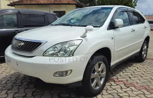 Toyota Harrier 2006 White