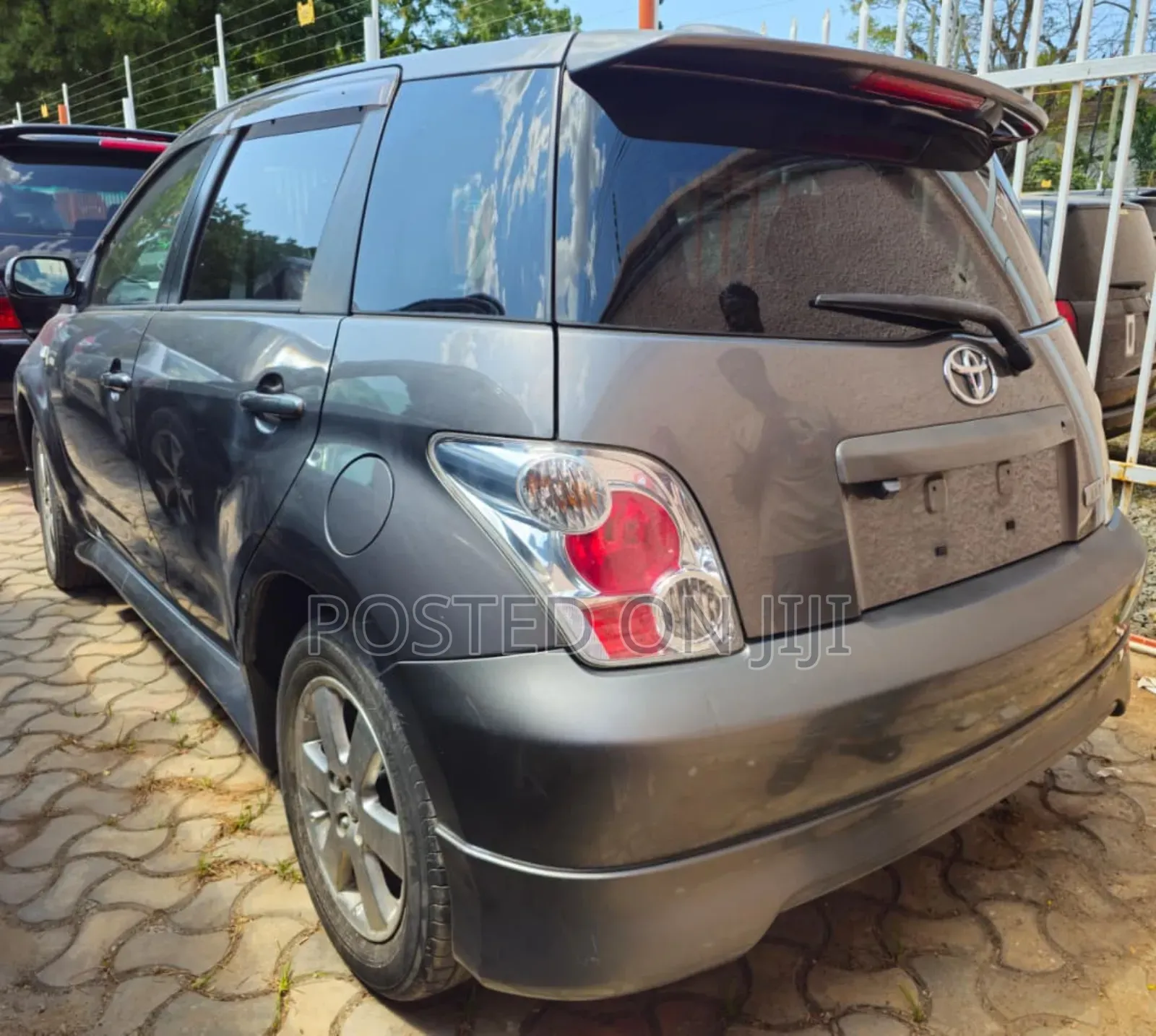 Toyota IST 2004 Gray