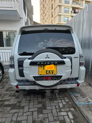 Mitsubishi Pajero 2007 White