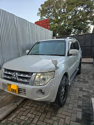 Mitsubishi Pajero 2007 White
