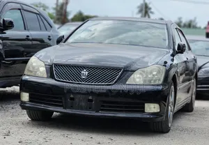 Toyota Crown 2006 Black
